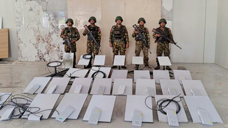 Wojsko Mjanmy na tle przejętych terminali Starlink - GNcrypto