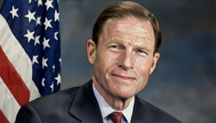 Senator Blumenthal warns of risks integrating cryptocurrencies into the banking sector